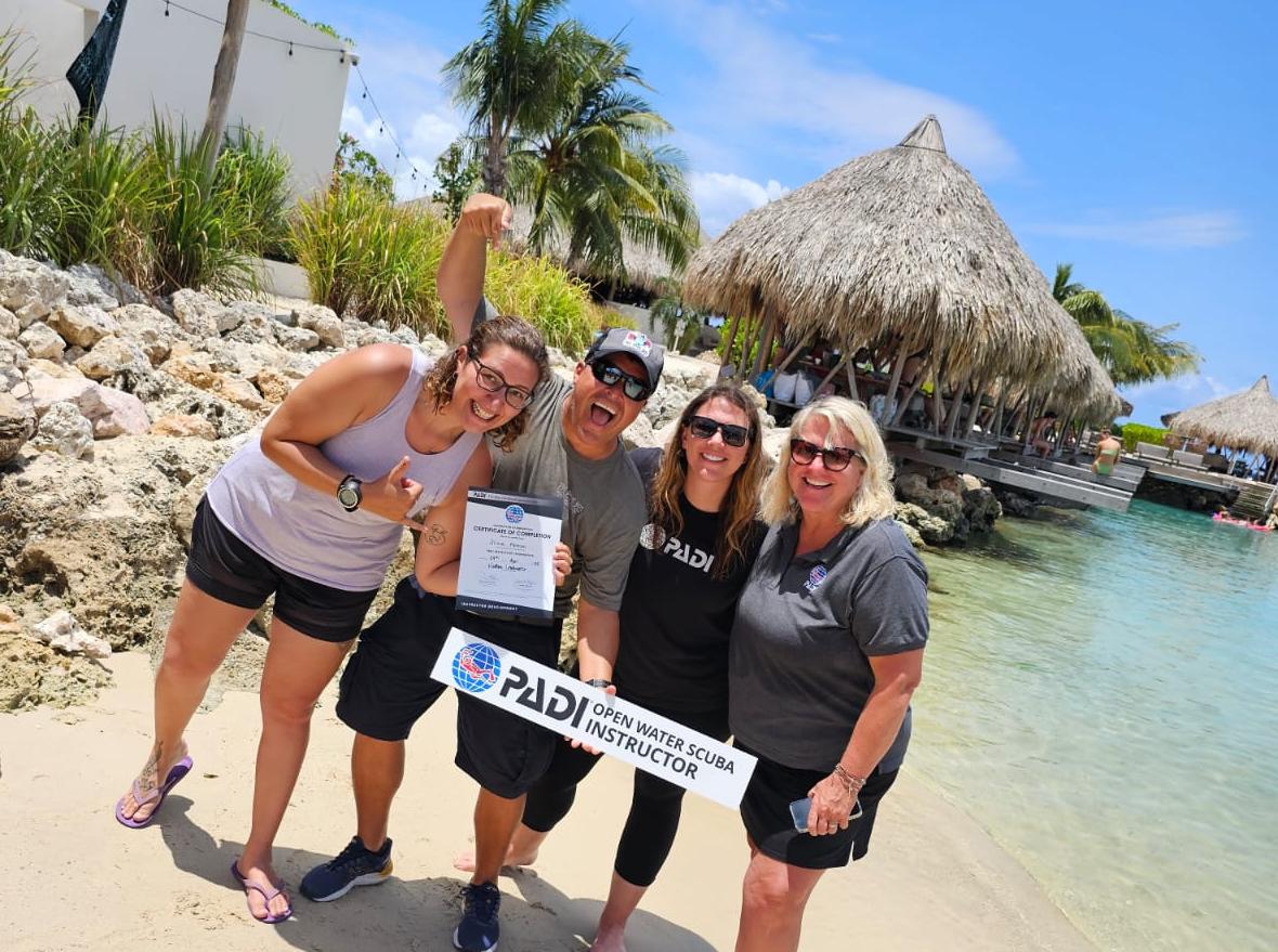 PADI IDC Instructor Course Curacao